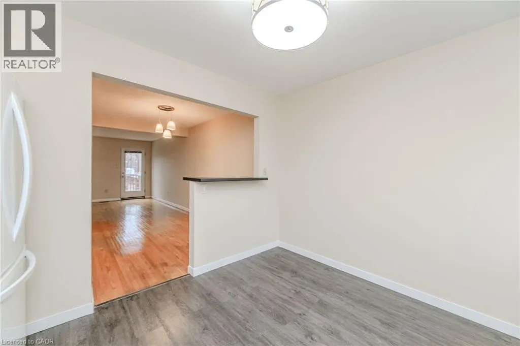 5479 SCHUELLER Crescent
