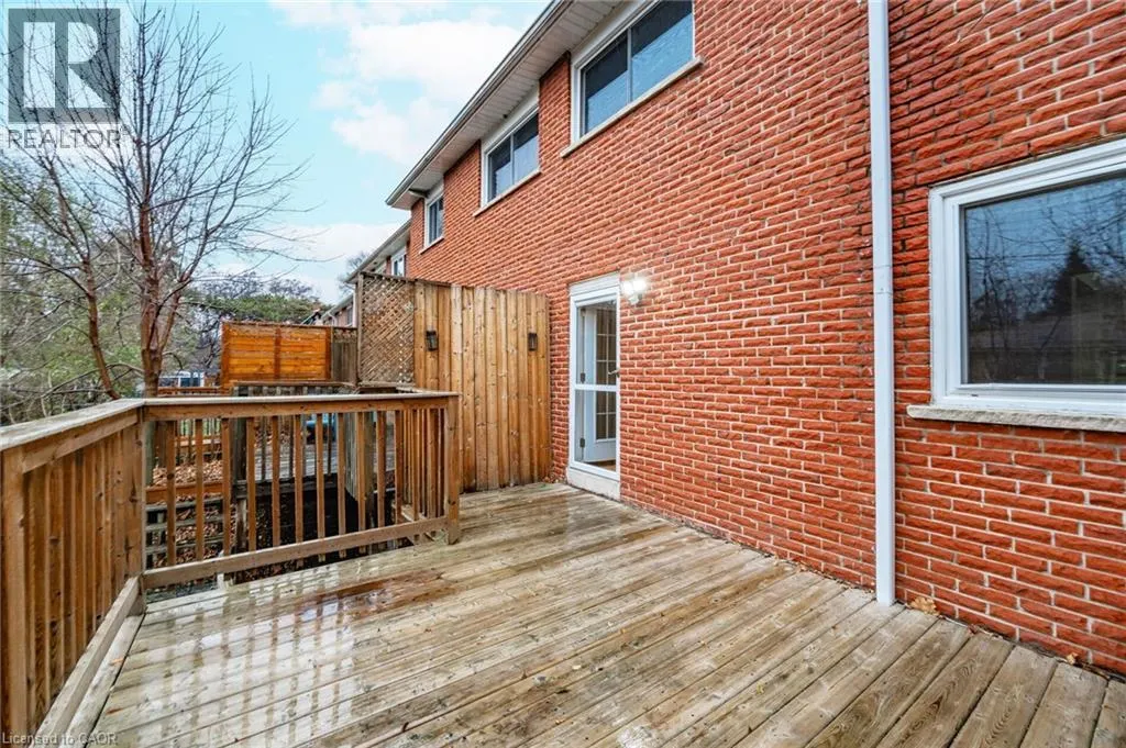 5479 SCHUELLER Crescent