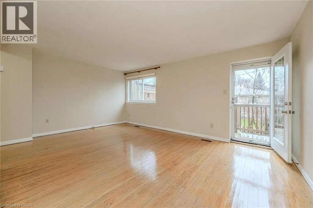5479 SCHUELLER Crescent