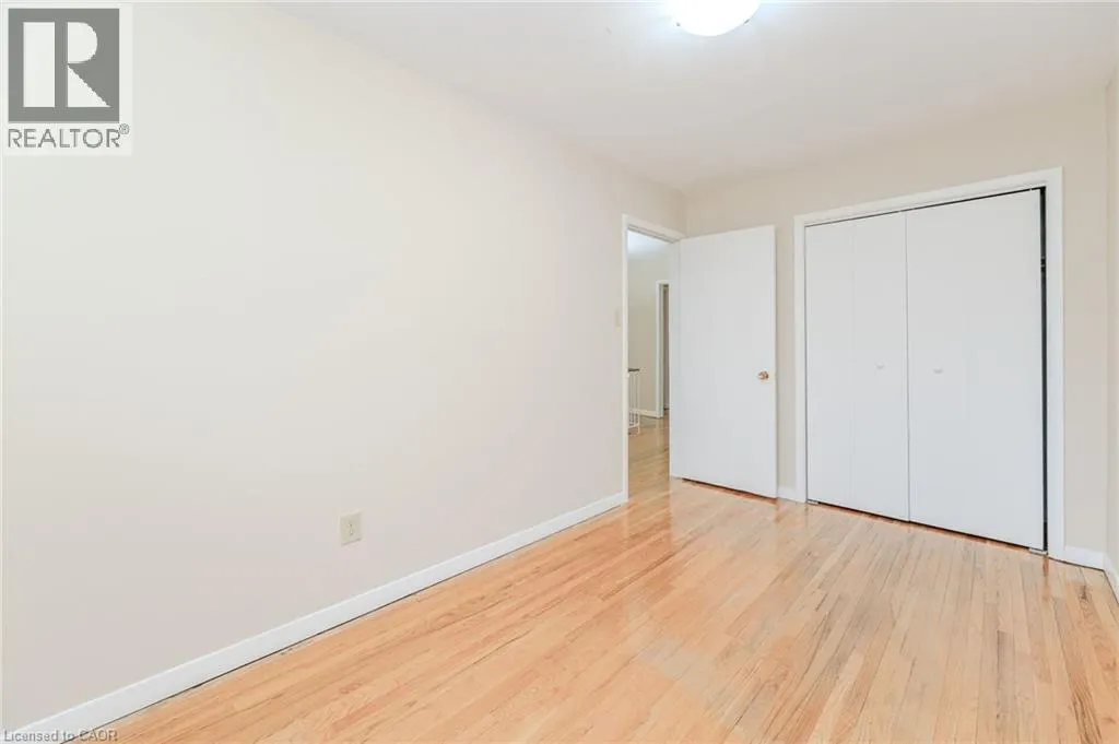 5479 SCHUELLER Crescent