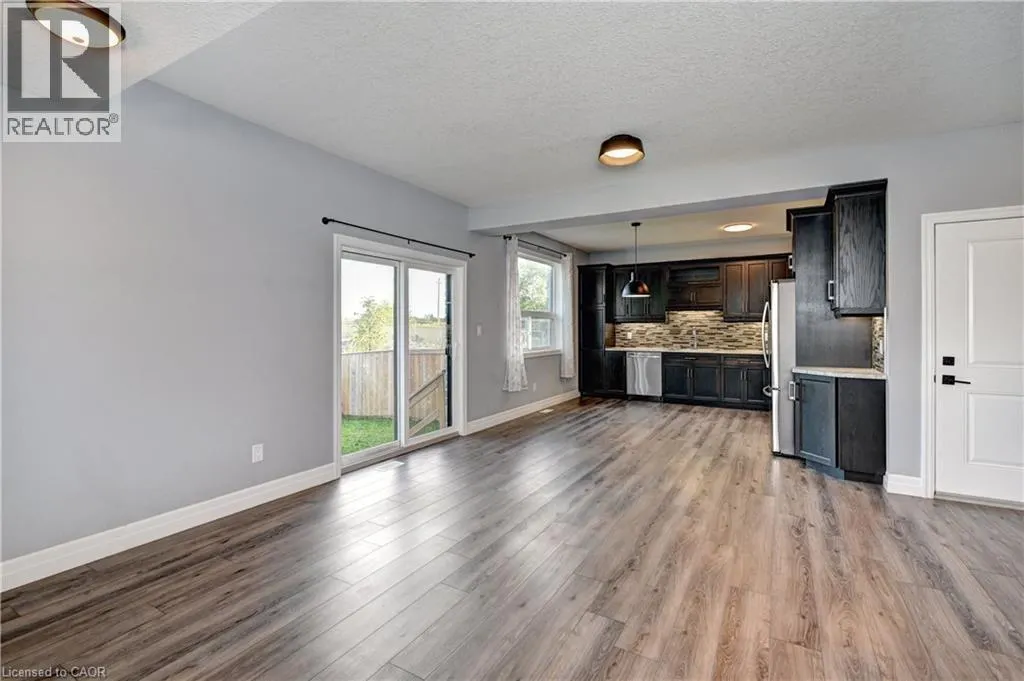 31 CRAB APPLE Court