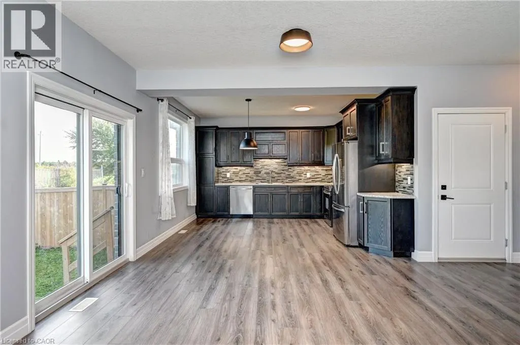31 CRAB APPLE Court
