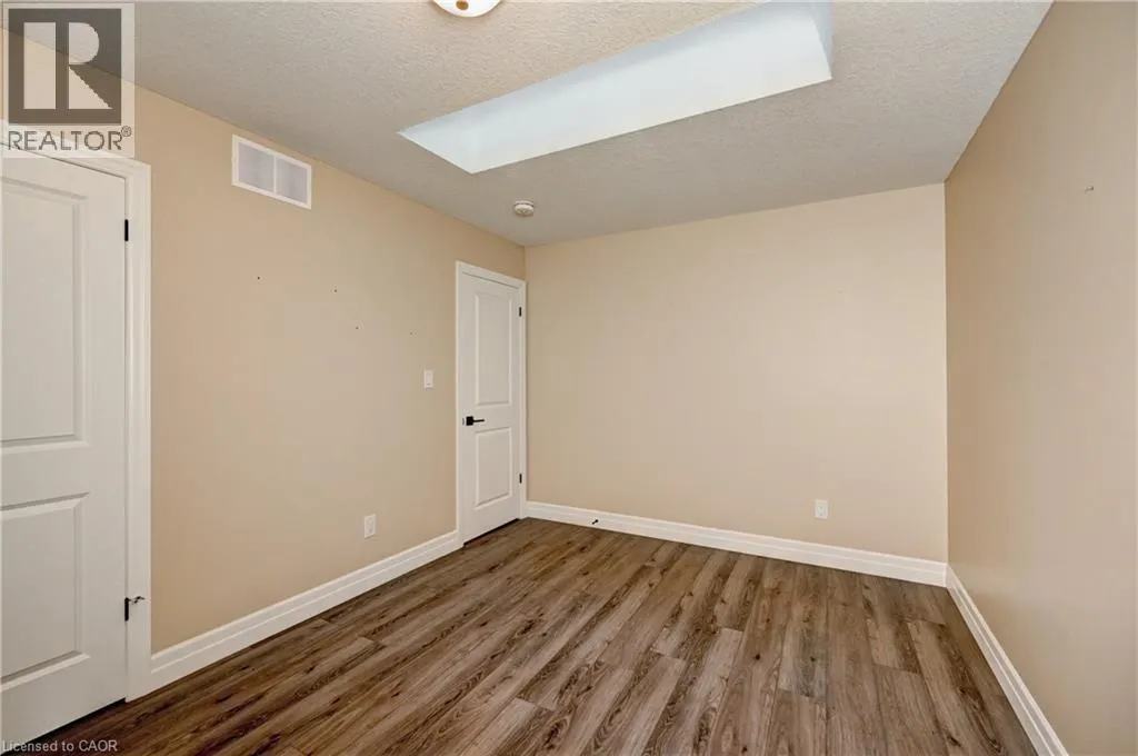 31 CRAB APPLE Court