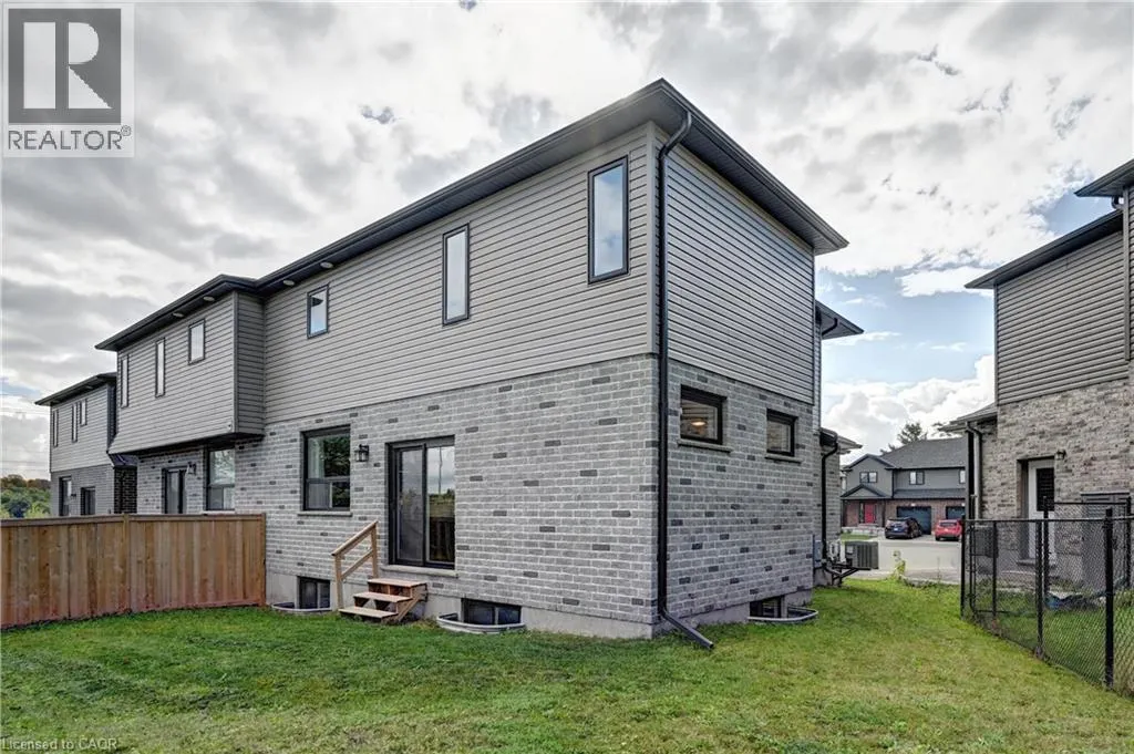 31 CRAB APPLE Court
