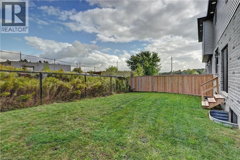 31 CRAB APPLE Court