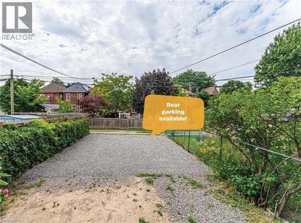 15 BARNSDALE Avenue N Unit# 2, #2