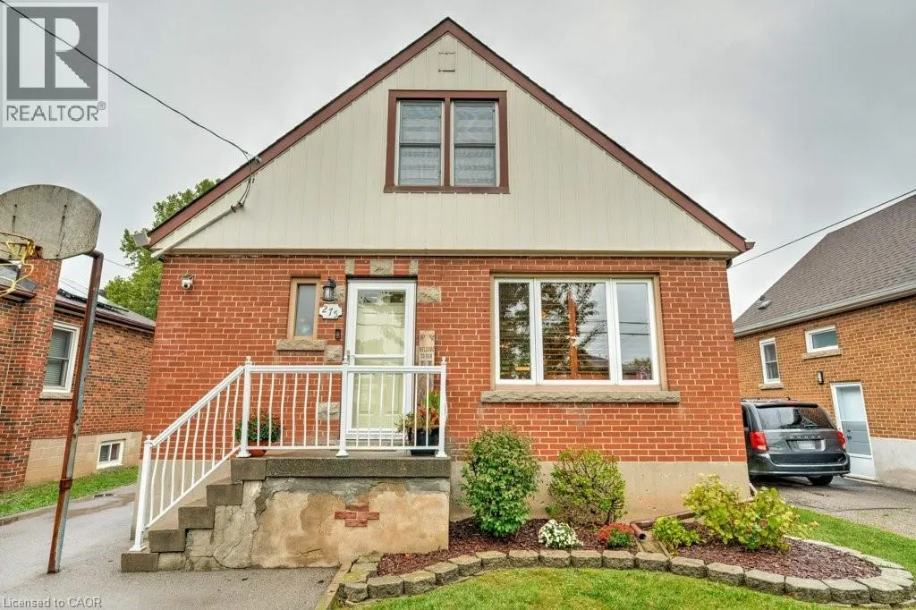 275 MONTROSE Avenue