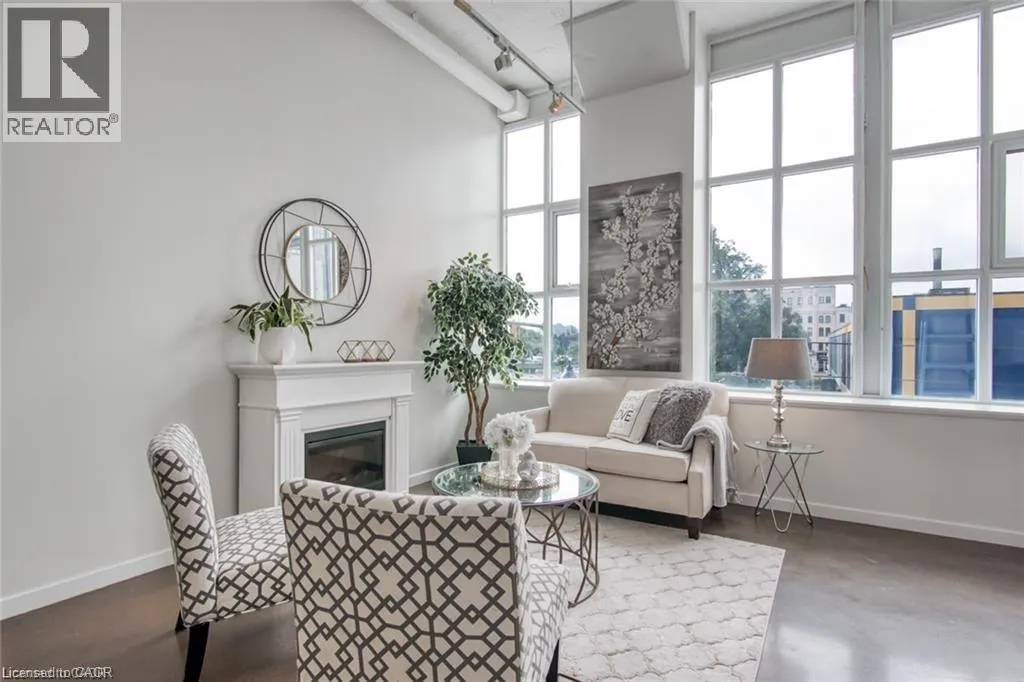 404 KING Street W Unit# 212, #212