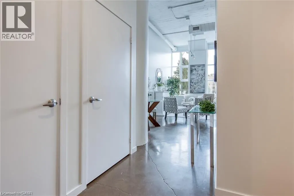 404 KING Street W Unit# 212, #212
