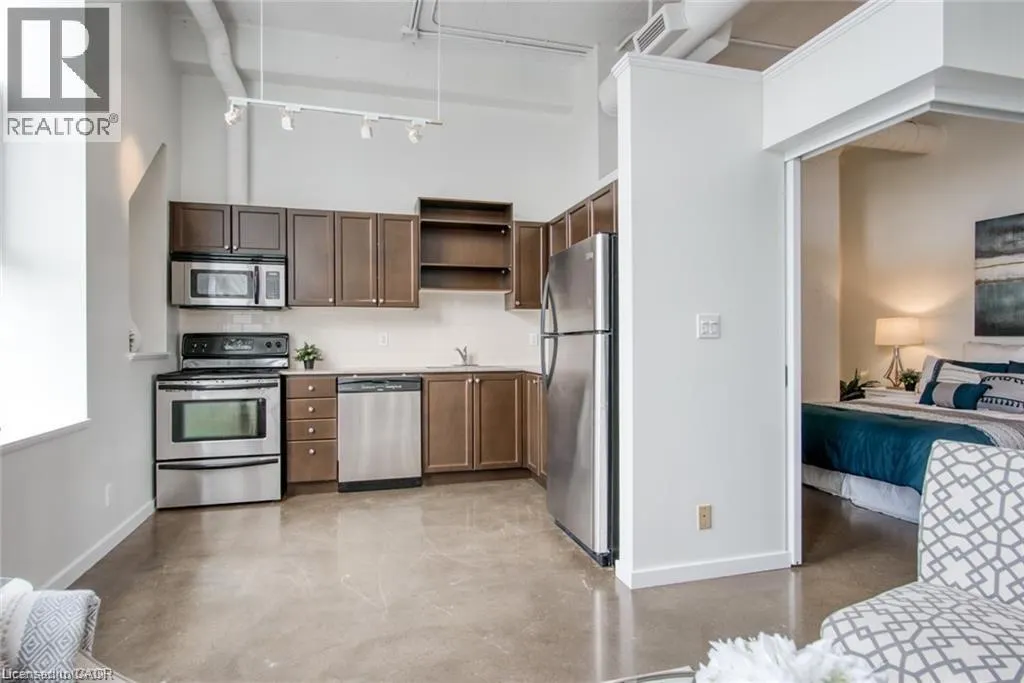 404 KING Street W Unit# 212, #212