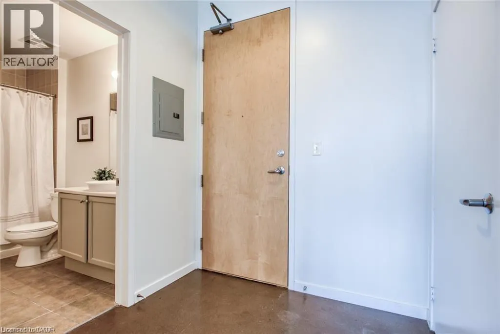 404 KING Street W Unit# 212, #212