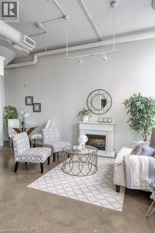 404 KING Street W Unit# 212, #212