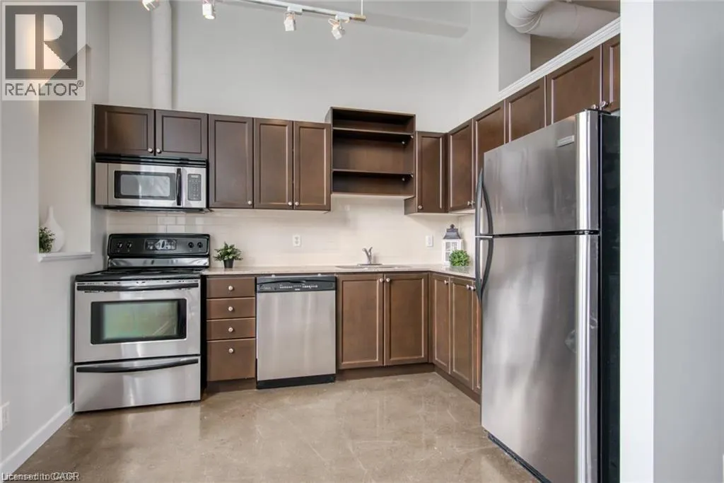 404 KING Street W Unit# 212, #212