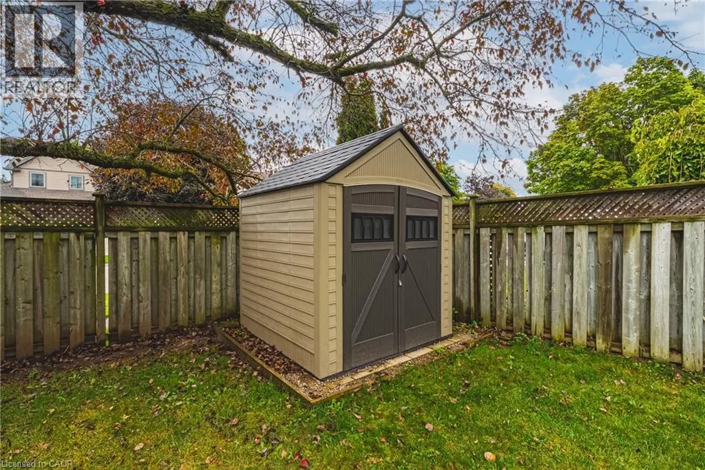 35 COWAN Boulevard
