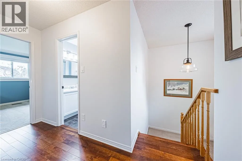 35 COWAN Boulevard