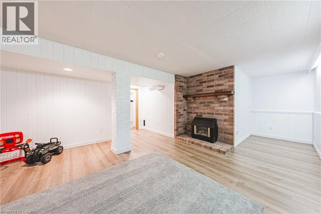 35 COWAN Boulevard