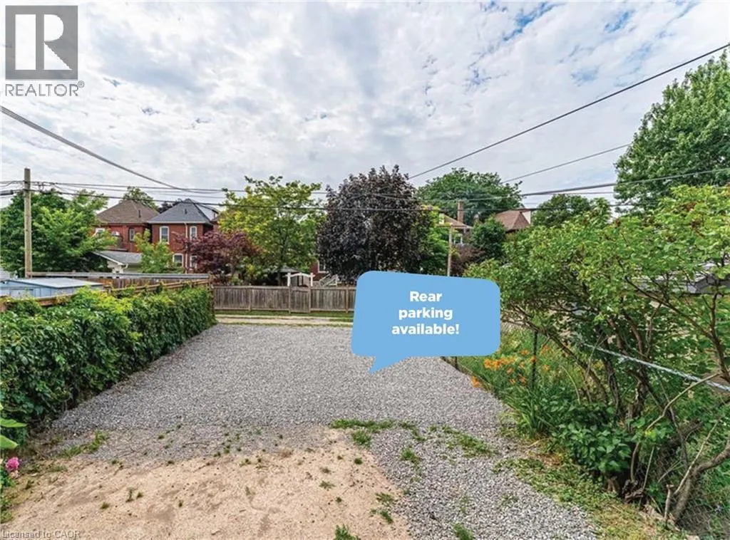 15 BARNESDALE Avenue N Unit# 3, #3