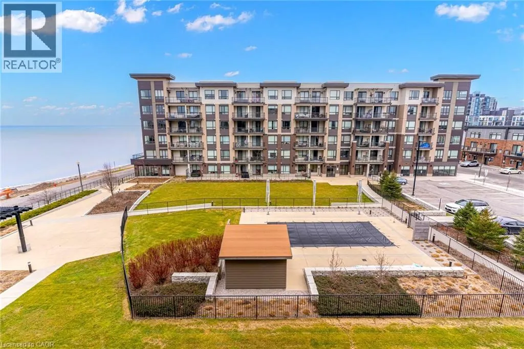 40 ESPLANADE Lane Unit# 422, #422