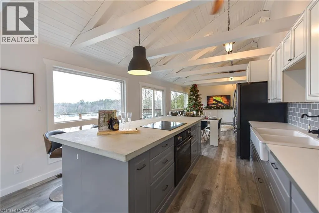 1047 WHYMAN Road