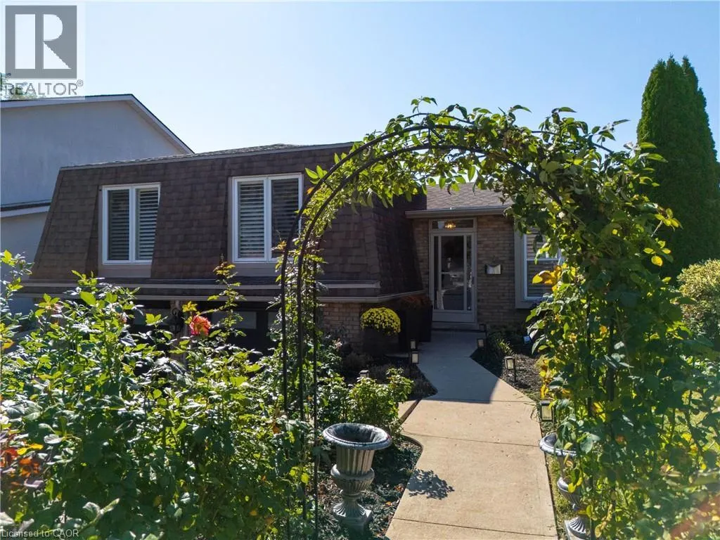5 BEECHWOOD Avenue