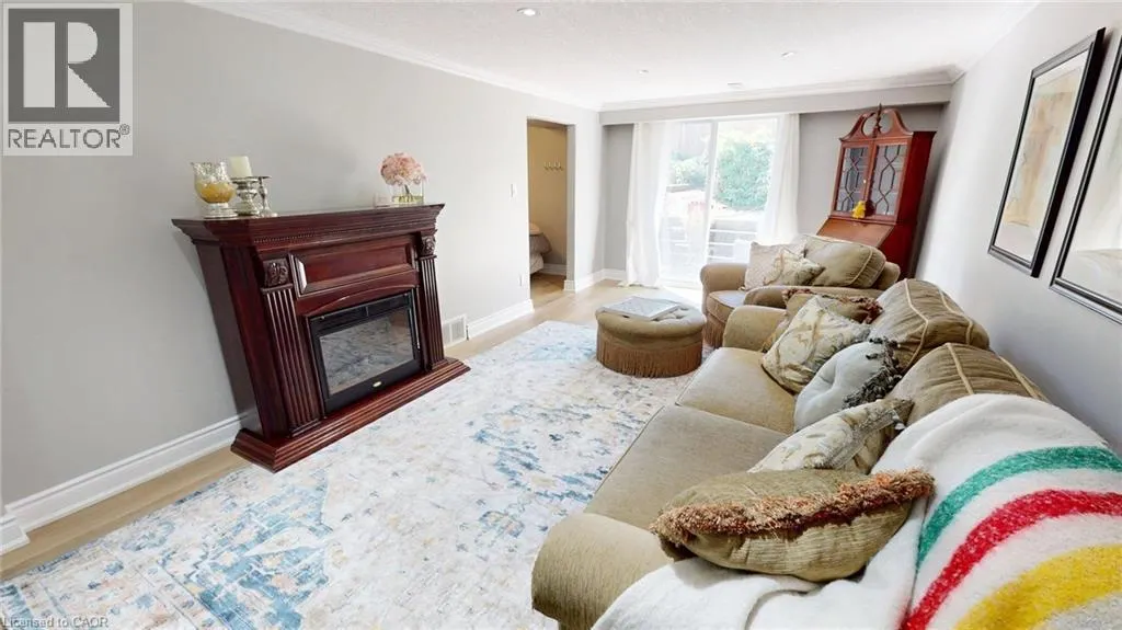 5 BEECHWOOD Avenue