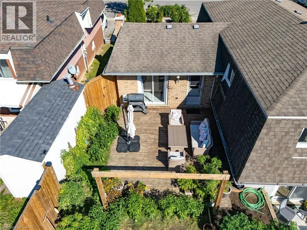 5 BEECHWOOD Avenue