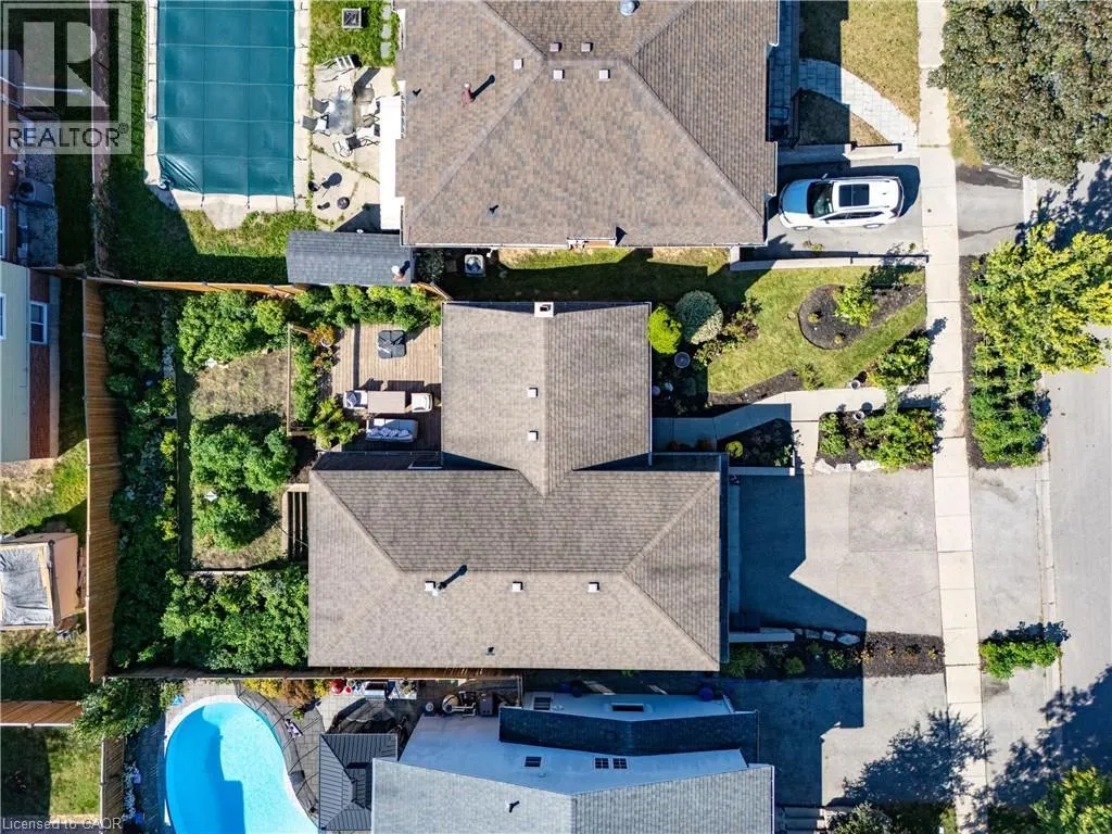 5 BEECHWOOD Avenue
