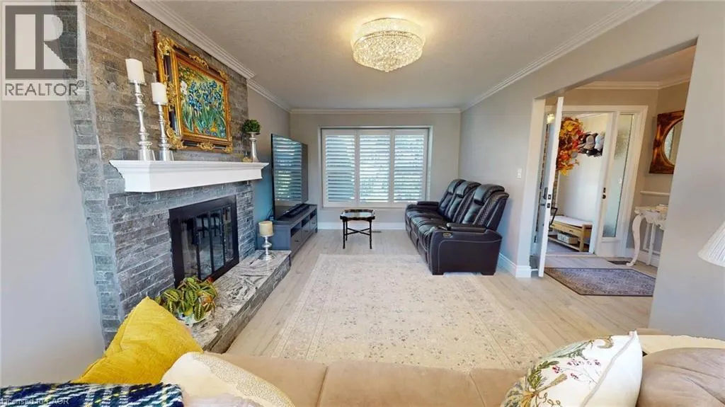 5 BEECHWOOD Avenue