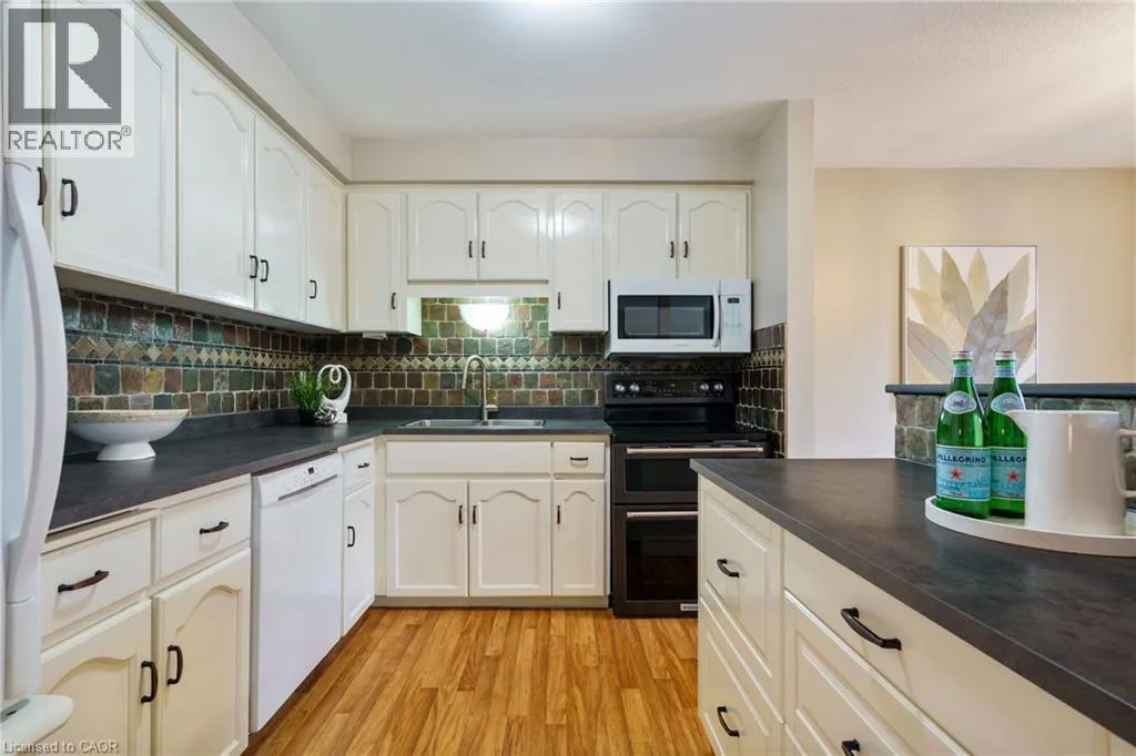 85 CHELSEA Crescent
