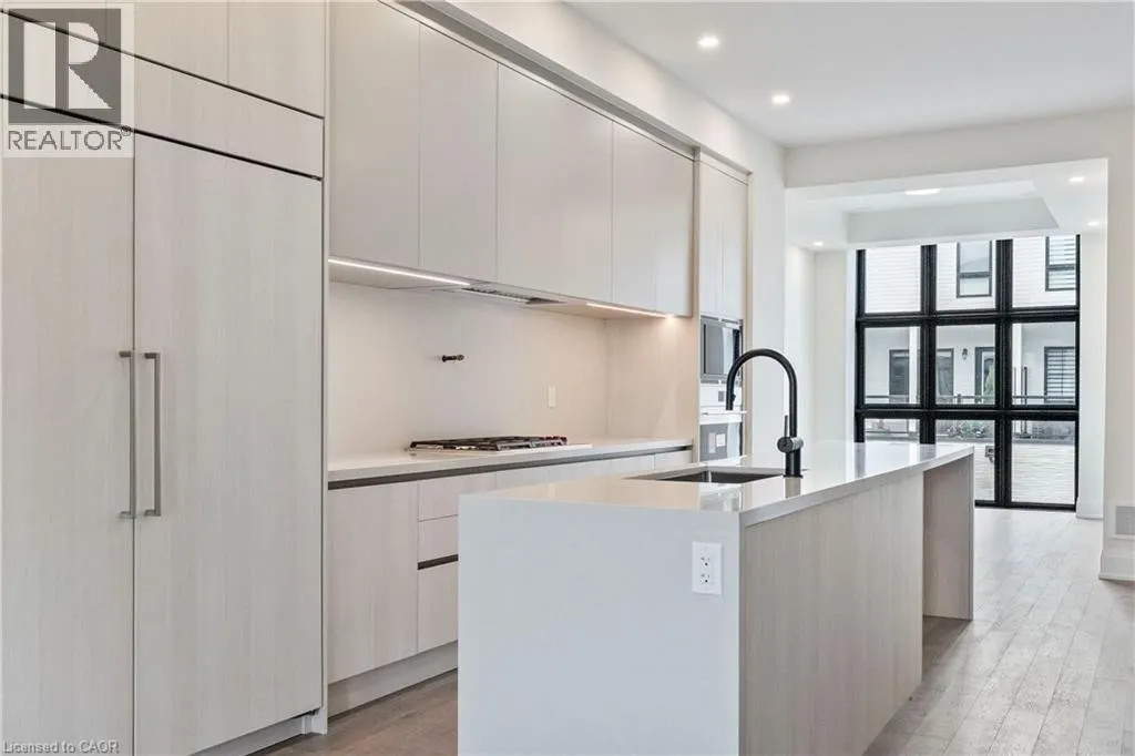 138 EAST Street Unit# 2, #2
