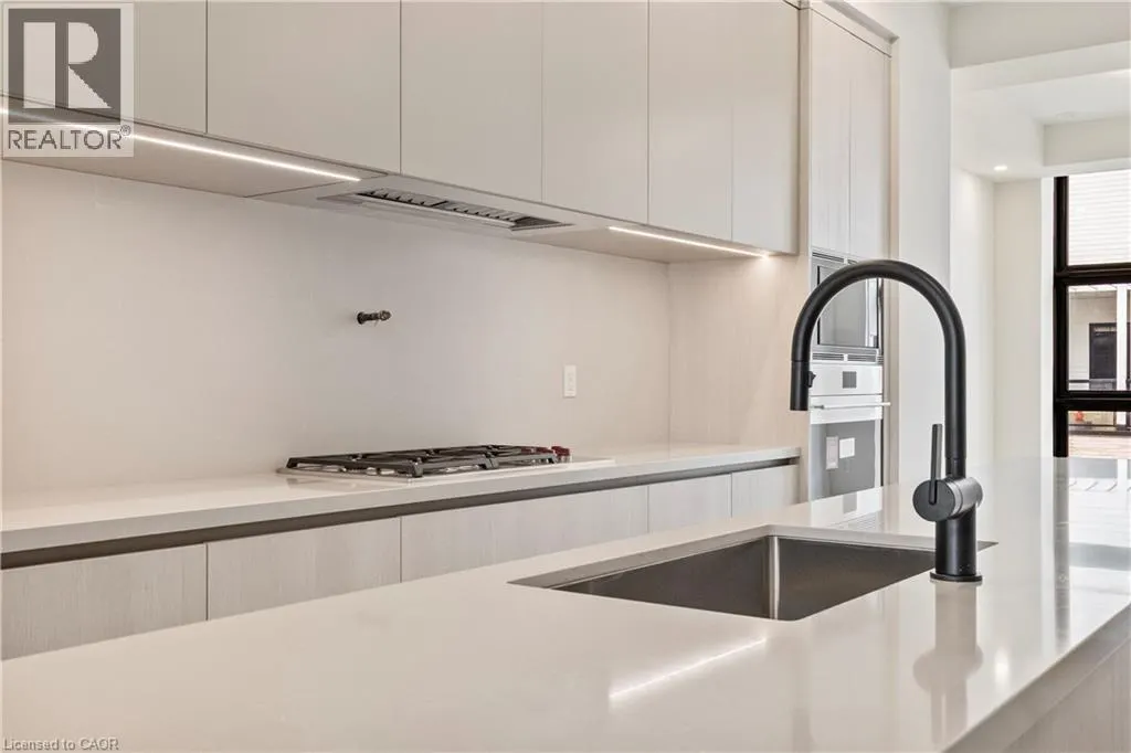 138 EAST Street Unit# 2, #2