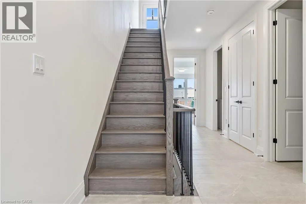 138 EAST Street Unit# 2, #2