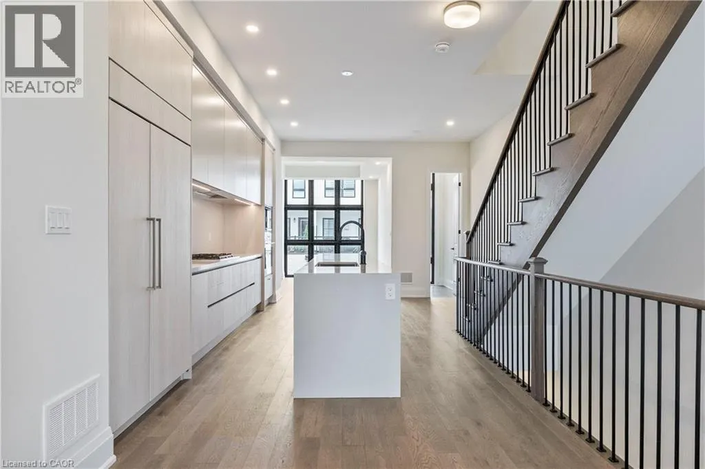 138 EAST Street Unit# 2, #2
