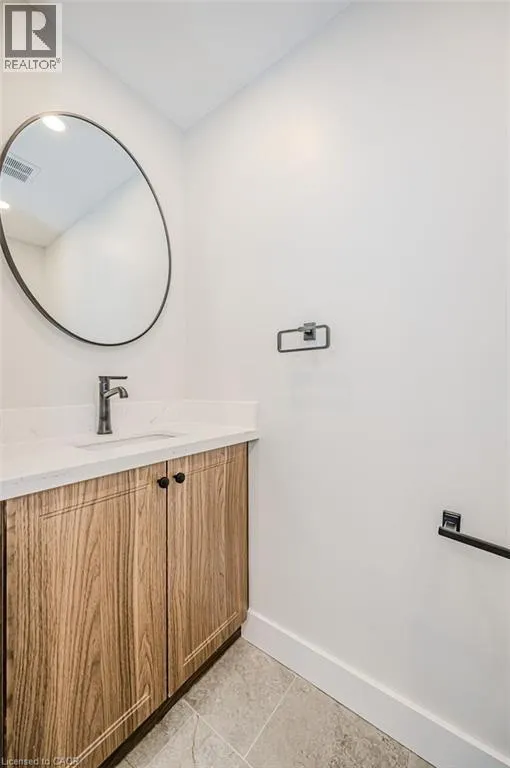 38 ENDFIELD Avenue Unit# Lower, #Lower