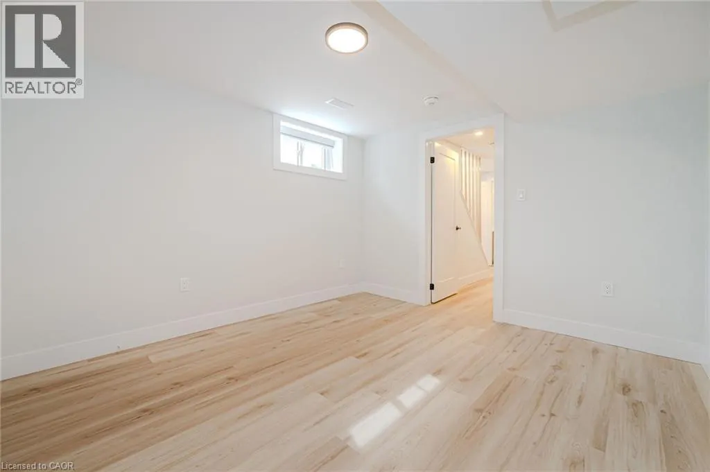 38 ENDFIELD Avenue Unit# Lower, #Lower
