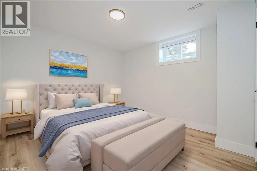 38 ENDFIELD Avenue Unit# Lower, #Lower