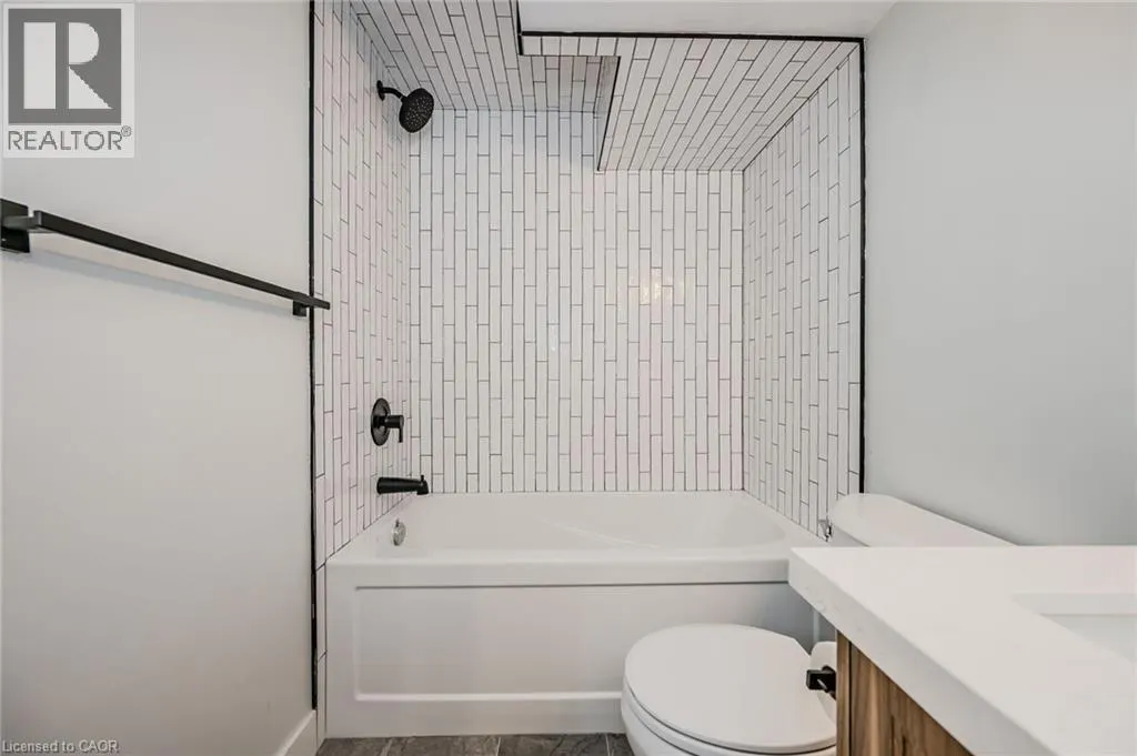 38 ENDFIELD Avenue Unit# Lower, #Lower