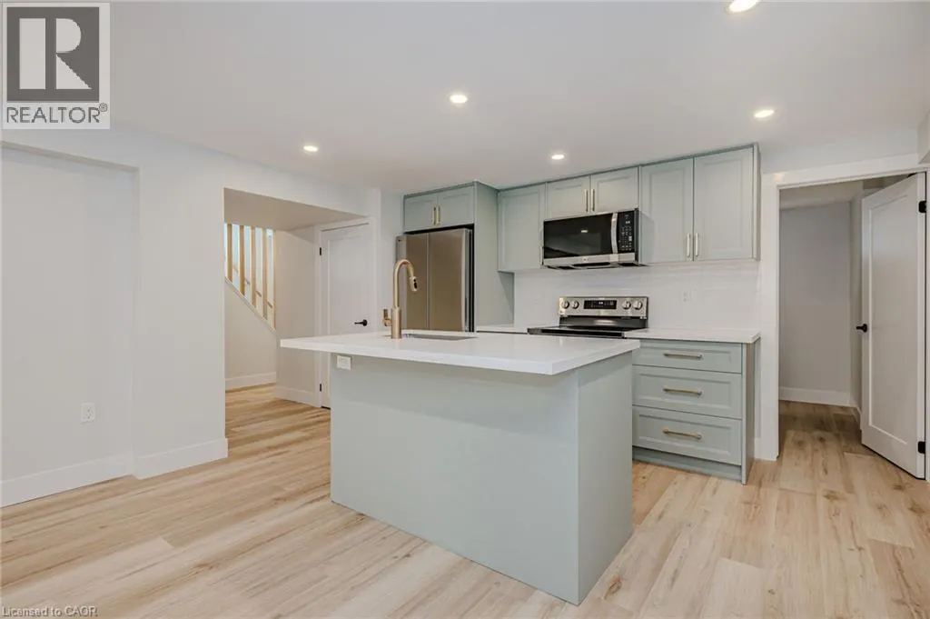38 ENDFIELD Avenue Unit# Lower, #Lower
