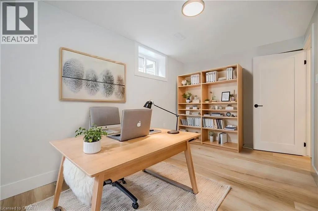 38 ENDFIELD Avenue Unit# Lower, #Lower