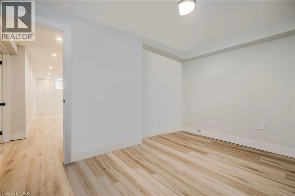38 ENDFIELD Avenue Unit# Lower, #Lower