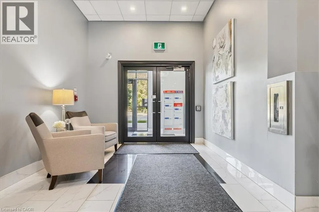 34 PLAINS Road E Unit# 501, #501