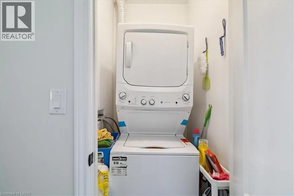 34 PLAINS Road E Unit# 501, #501