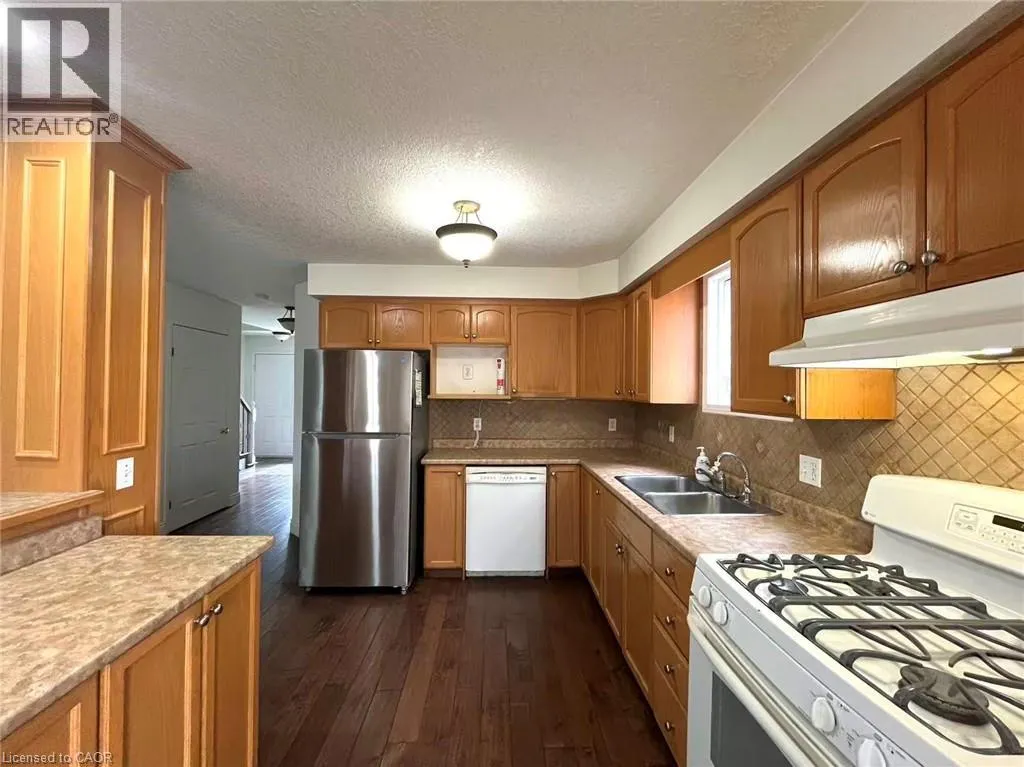 106 MOUNTAIN MINT Crescent