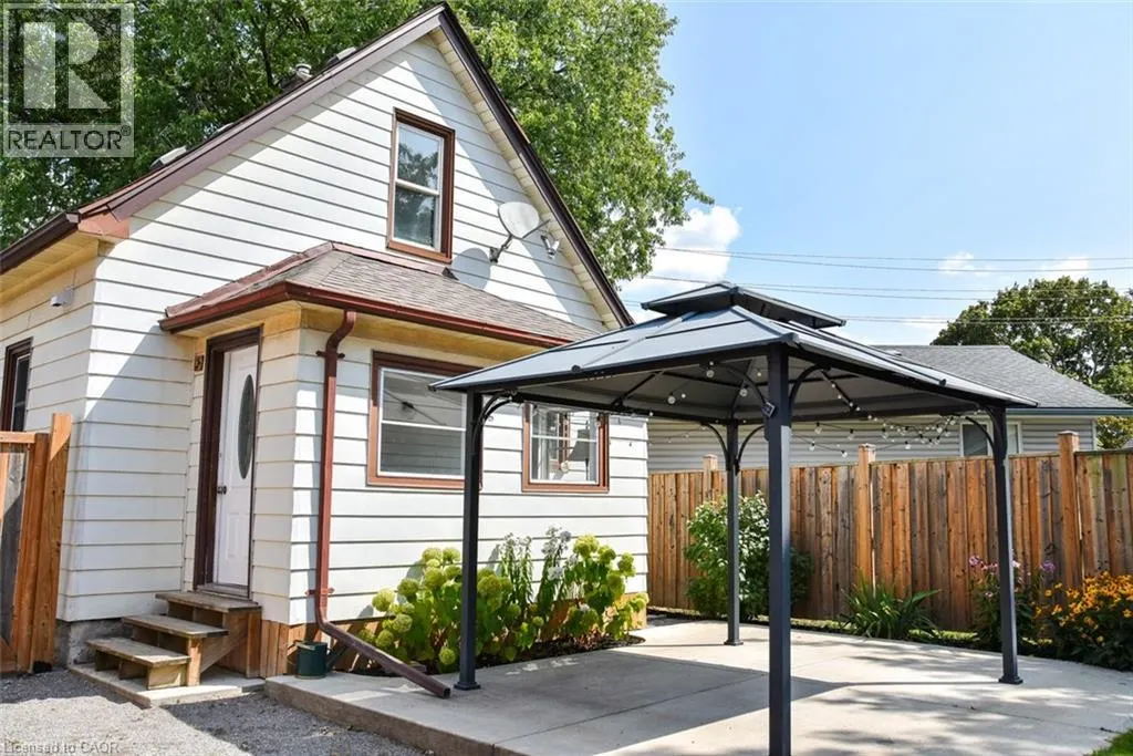 22 BERTRAM Street