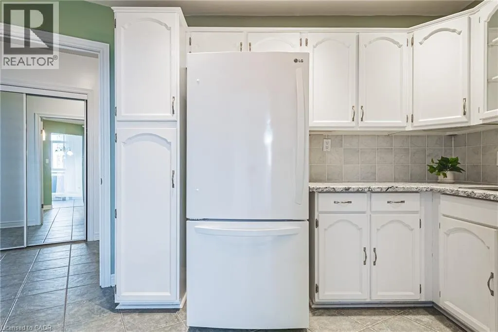 5250 LAKESHORE Road Unit# 1009, #1009