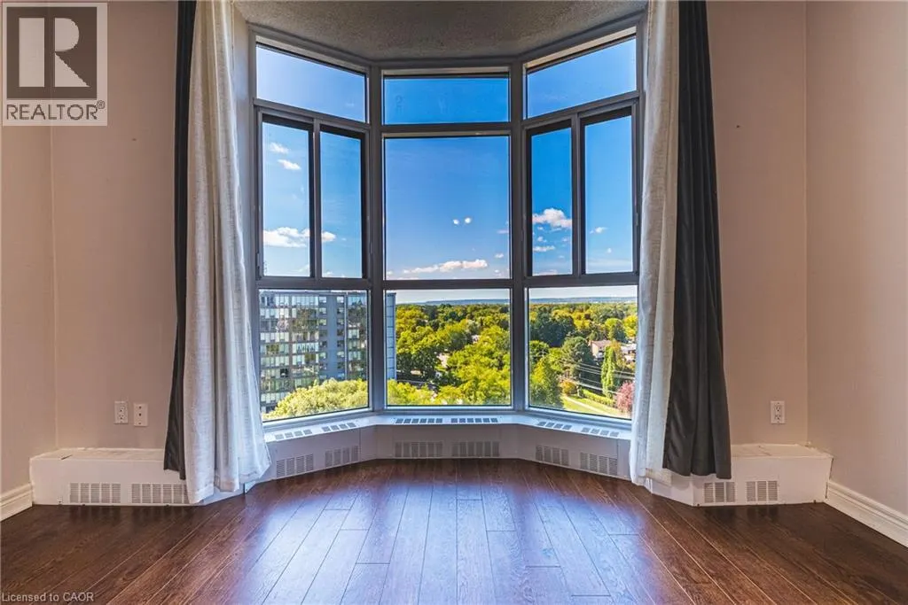 5250 LAKESHORE Road Unit# 1009, #1009
