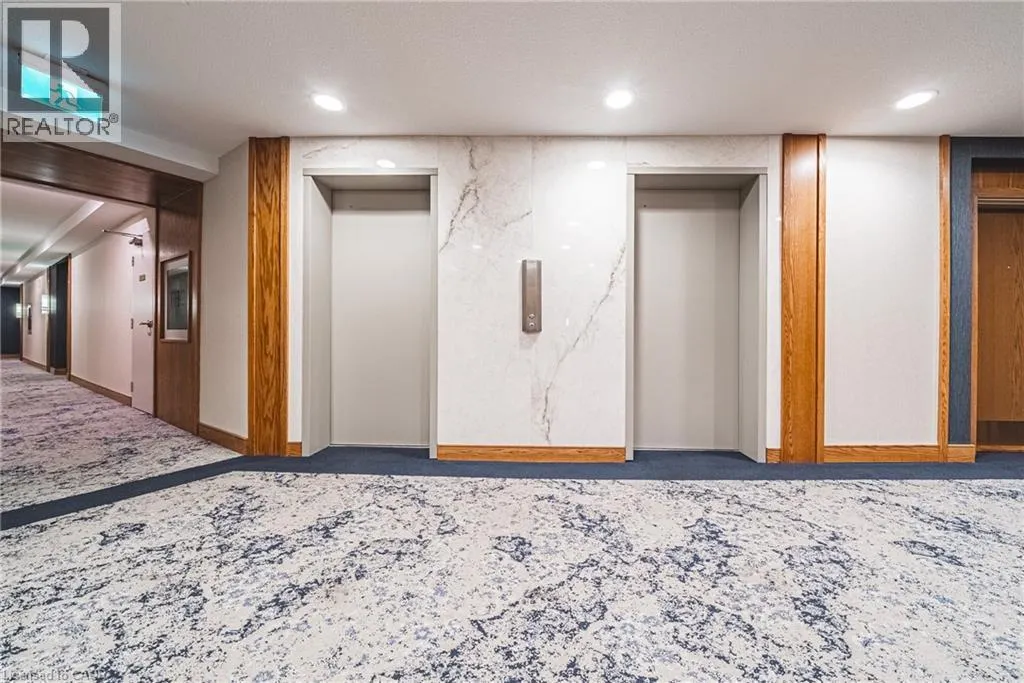 5250 LAKESHORE Road Unit# 1009, #1009
