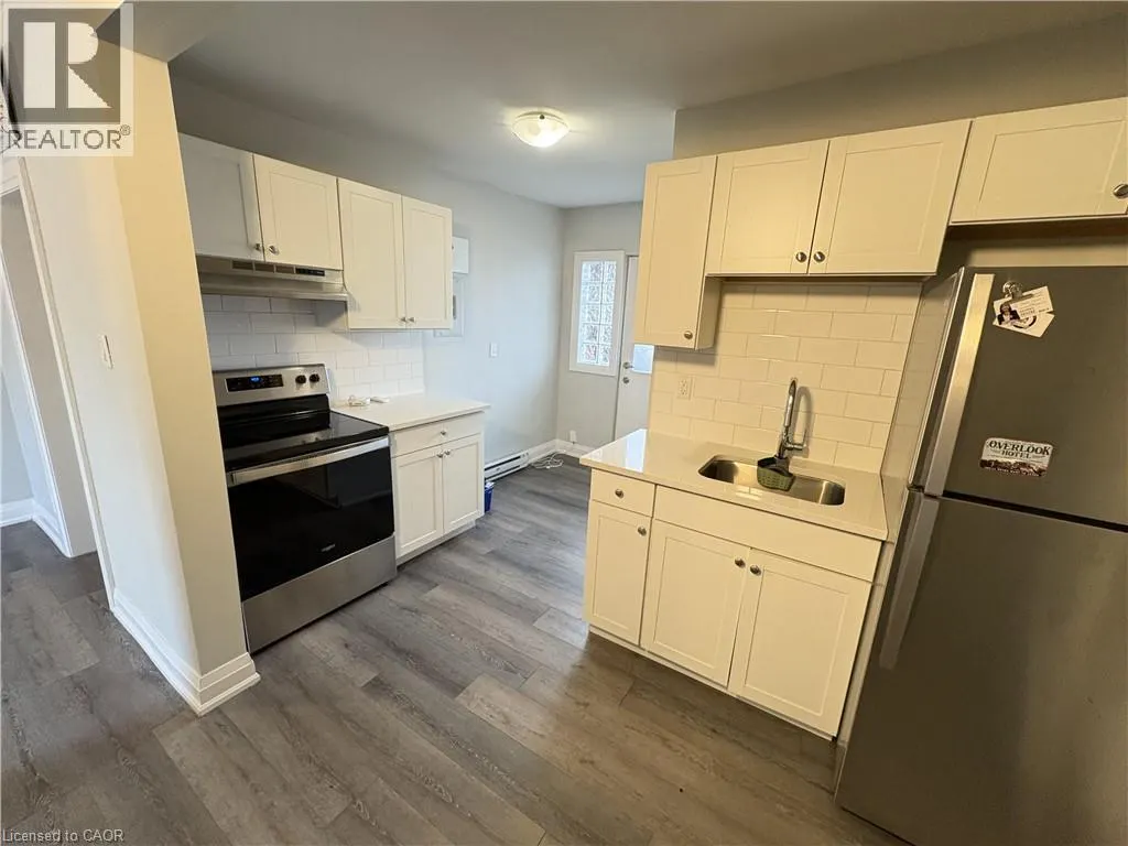 81 GIBSON Avenue Unit# 2, #2