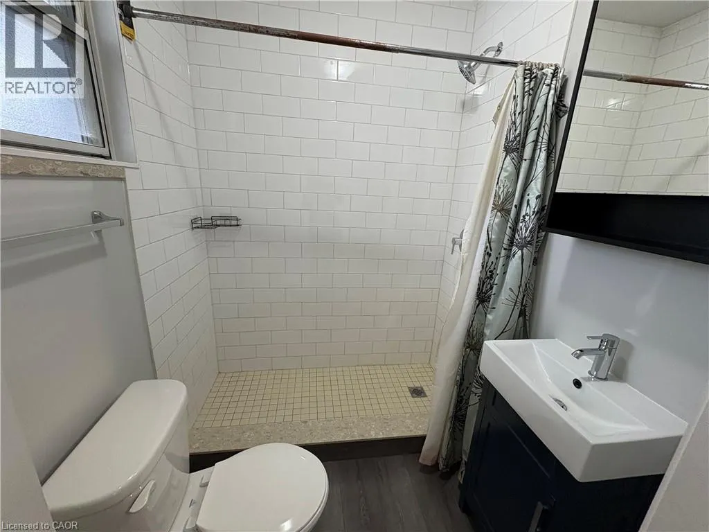 81 GIBSON Avenue Unit# 2, #2