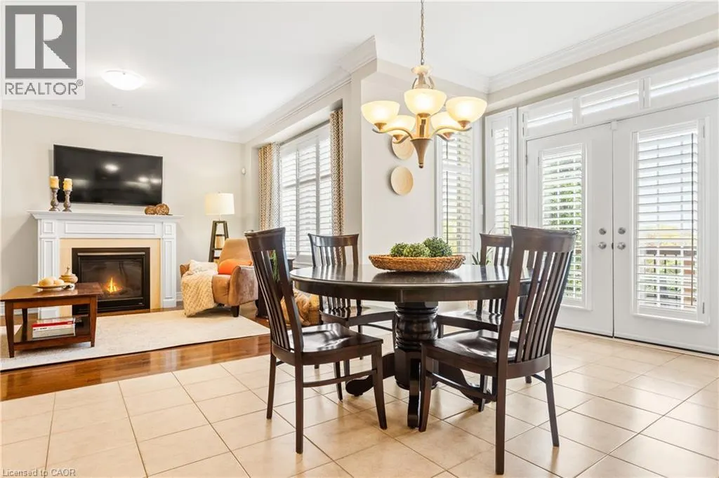 2135 DEVONSHIRE Crescent
